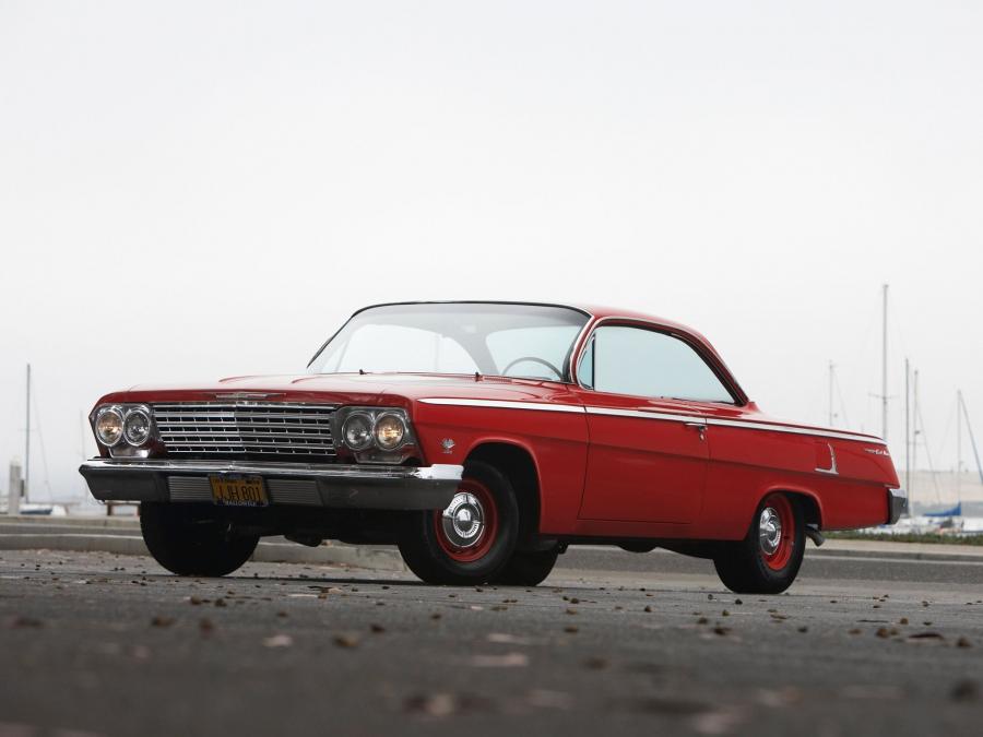  Chevrolet Bel Air Sport Coupe 1962 года  (фото 10 из 20)